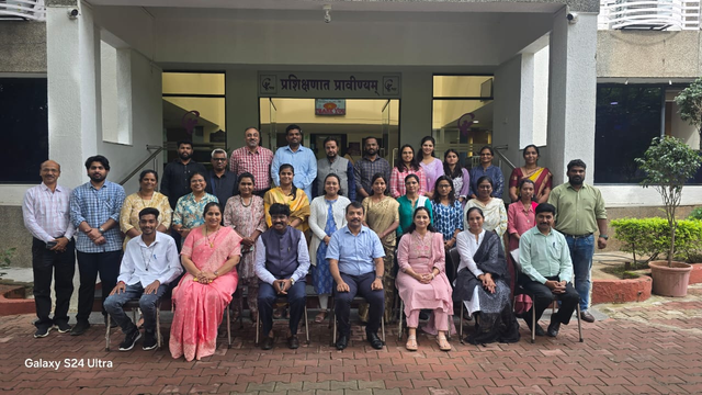 Training batch group photo outside Pestomatic training institute